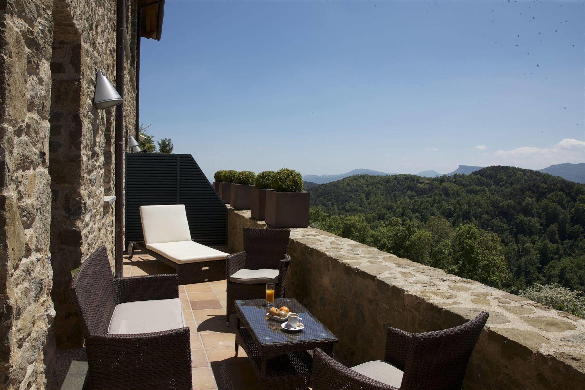 Hotel Restaurante El Ventos Sant Felíu de Pallarols Exterior foto