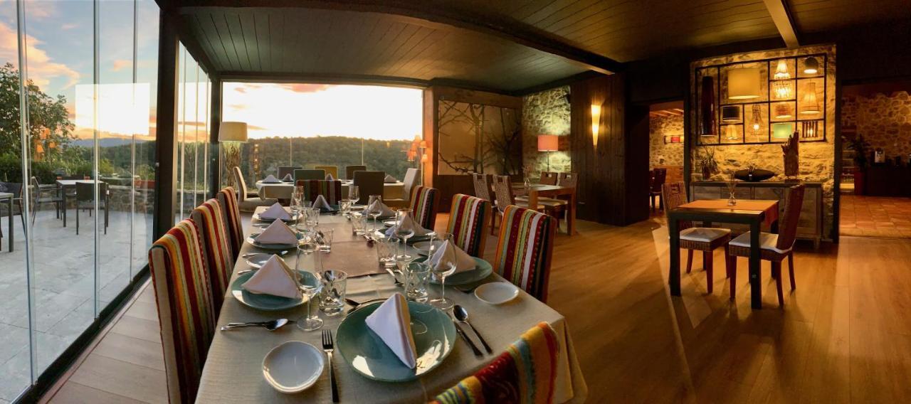 Hotel Restaurante El Ventos Sant Felíu de Pallarols Exterior foto
